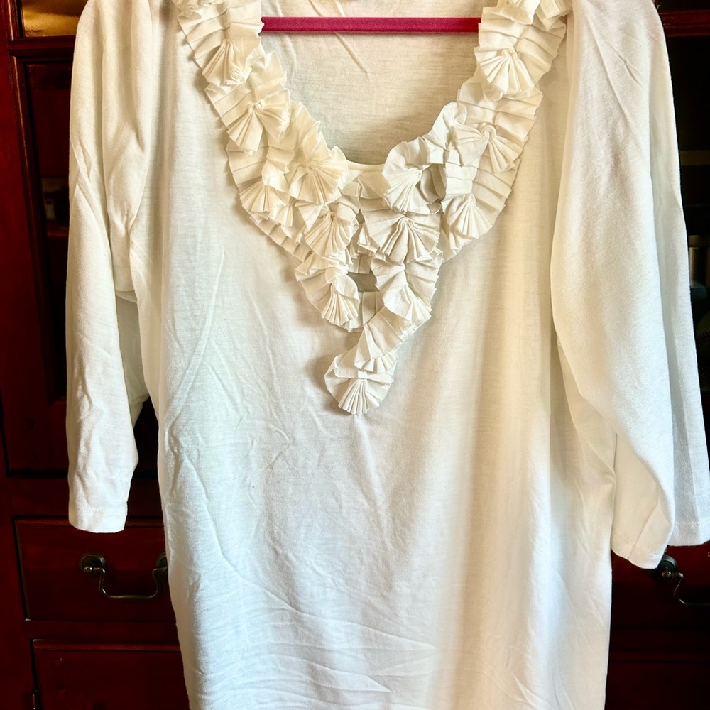 White flowery U Neck blouse